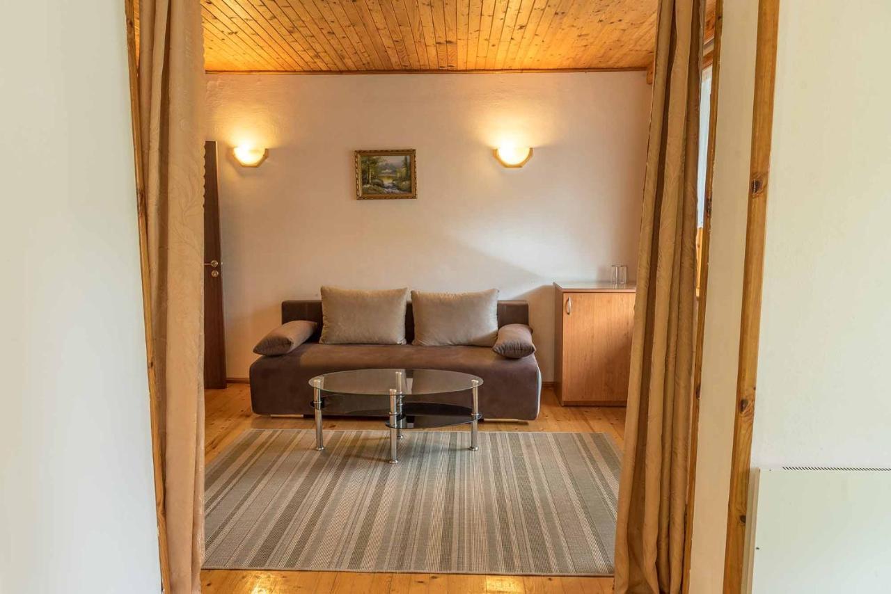 Hotel Paradise Place Kałofer Zewnętrze zdjęcie