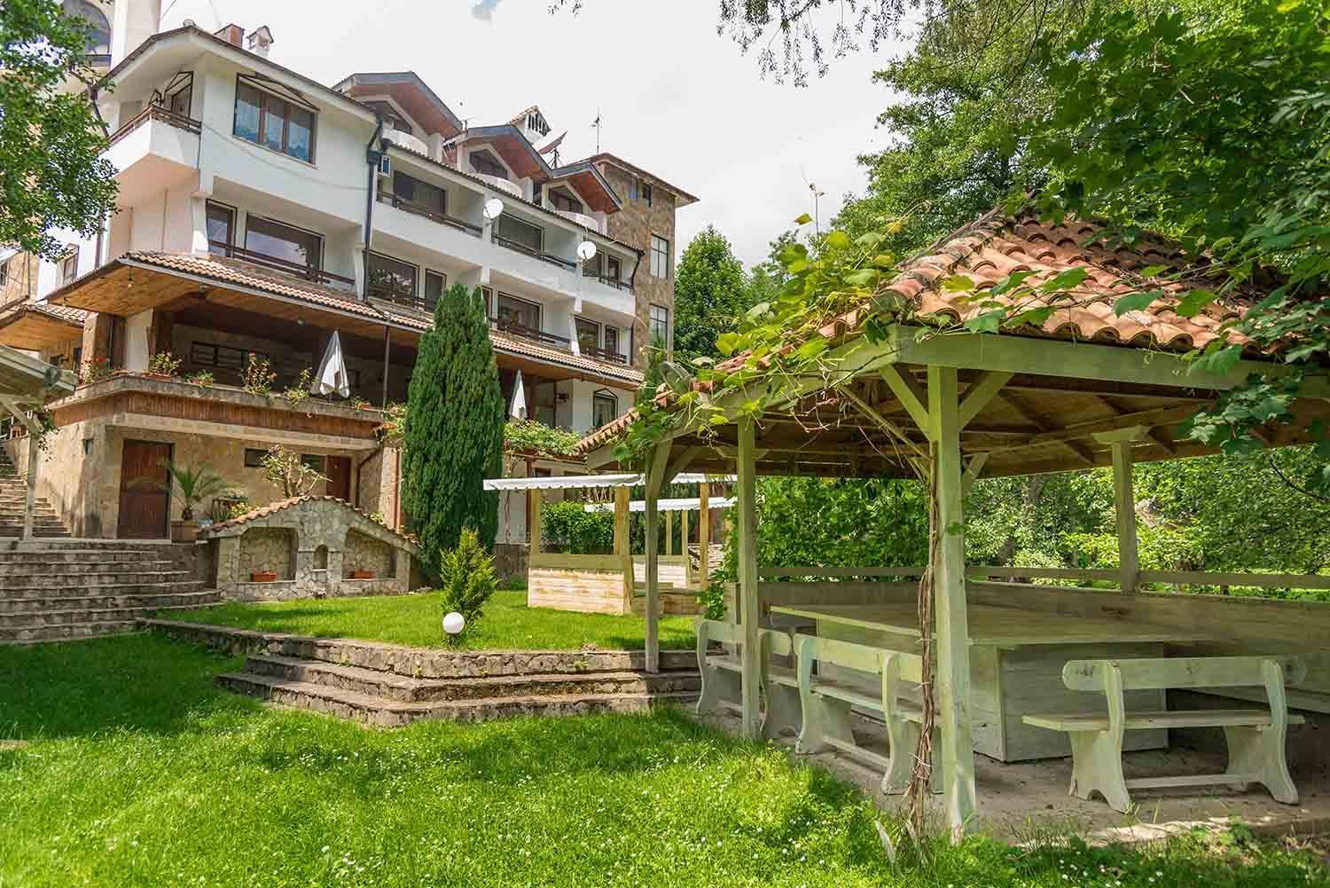 Hotel Paradise Place Kałofer Zewnętrze zdjęcie