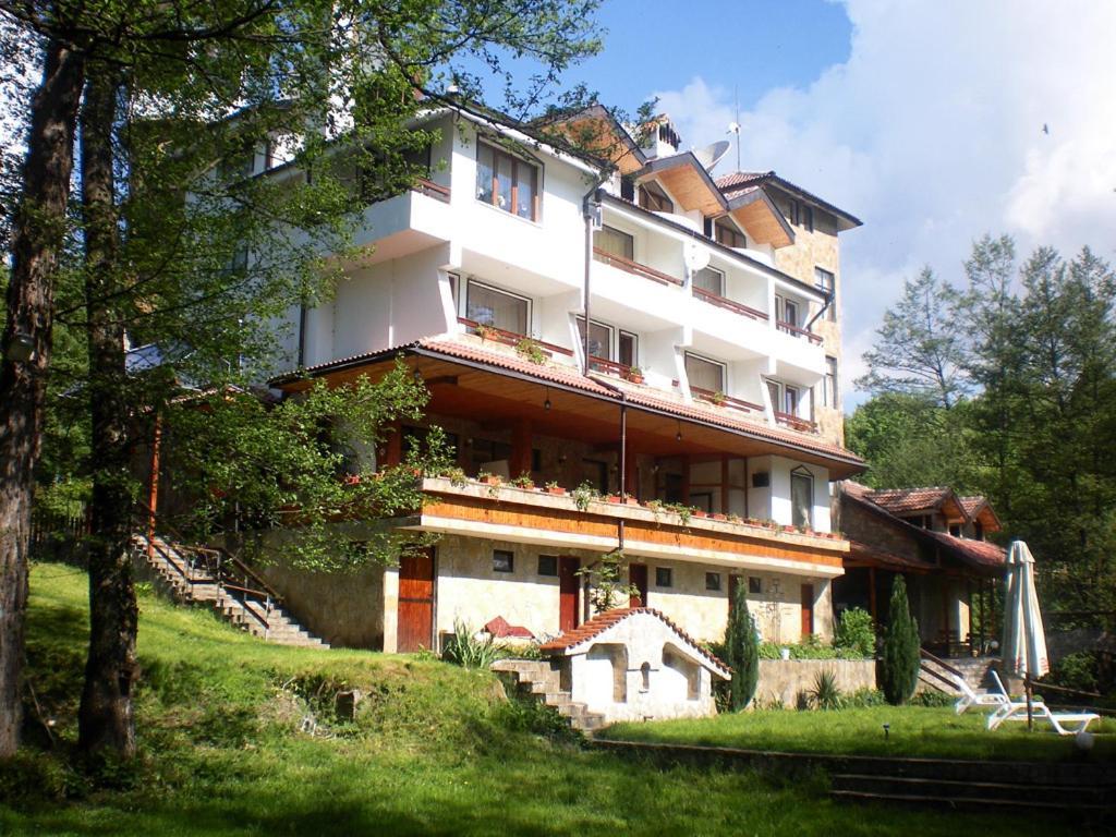 Hotel Paradise Place Kałofer Zewnętrze zdjęcie