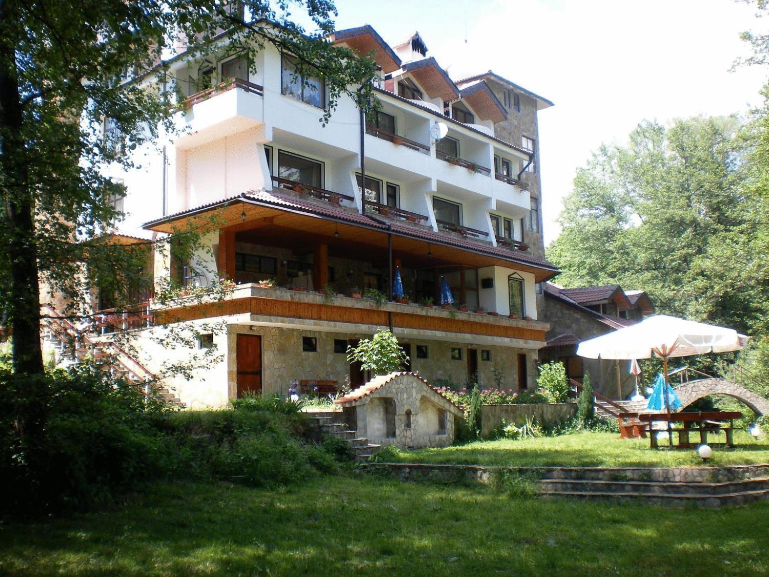 Hotel Paradise Place Kałofer Zewnętrze zdjęcie